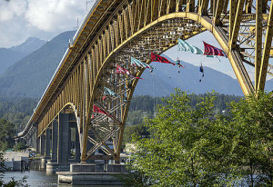 Greenpeace Climbers blockade Ironworkers Memorial Bridge, Vancouver, BC