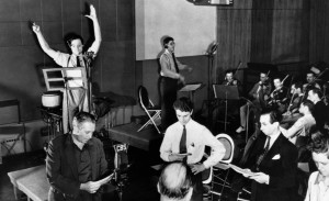 mercury-theatre-radio-rehearsal-1938.