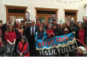 Portland activists & mayor celebrate passage of fossil fuel infrastructure ban 2016