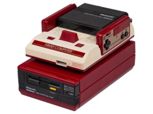 Famicom {{Information |Description={{en|1=A Japanese Nintendo Famicom shown with the Disk System add-on.}} |Source={{own}} |Date=2011-09-22 |Author= Evan-Amos |Permission={{cc-by-sa-3.0}} |other_versions=<gallery>