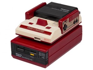 {{Information |Description={{en|1=A Japanese Nintendo Famicom shown with the Disk System add-on.}} |Source={{own}} |Date=2011-09-22 |Author= Evan-Amos |Permission={{cc-by-sa-3.0}} |other_versions=<gallery>